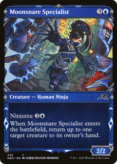 Moonsnare Specialist (Showcase) (335) [Kamigawa: Neon Dynasty] foil - Deck Out Gaming